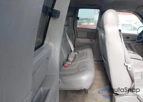 2006 Chevrolet Silverado K1500 from USA, damaged, VIN 1GCEK19Z46Z138992